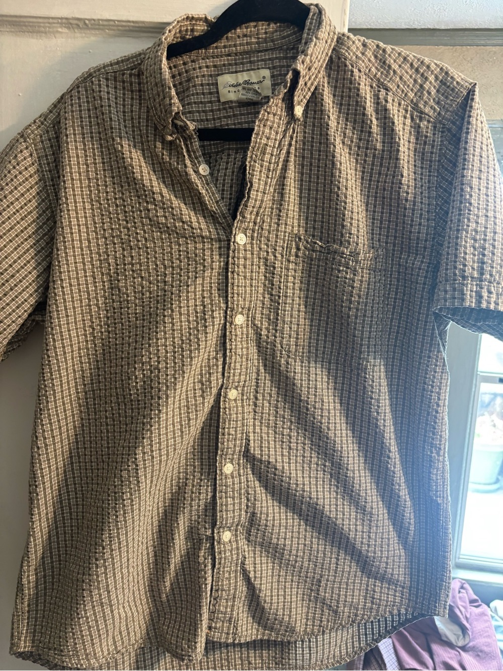 Eddie Bauer Short Sleeve Button Down – Men’s Medium